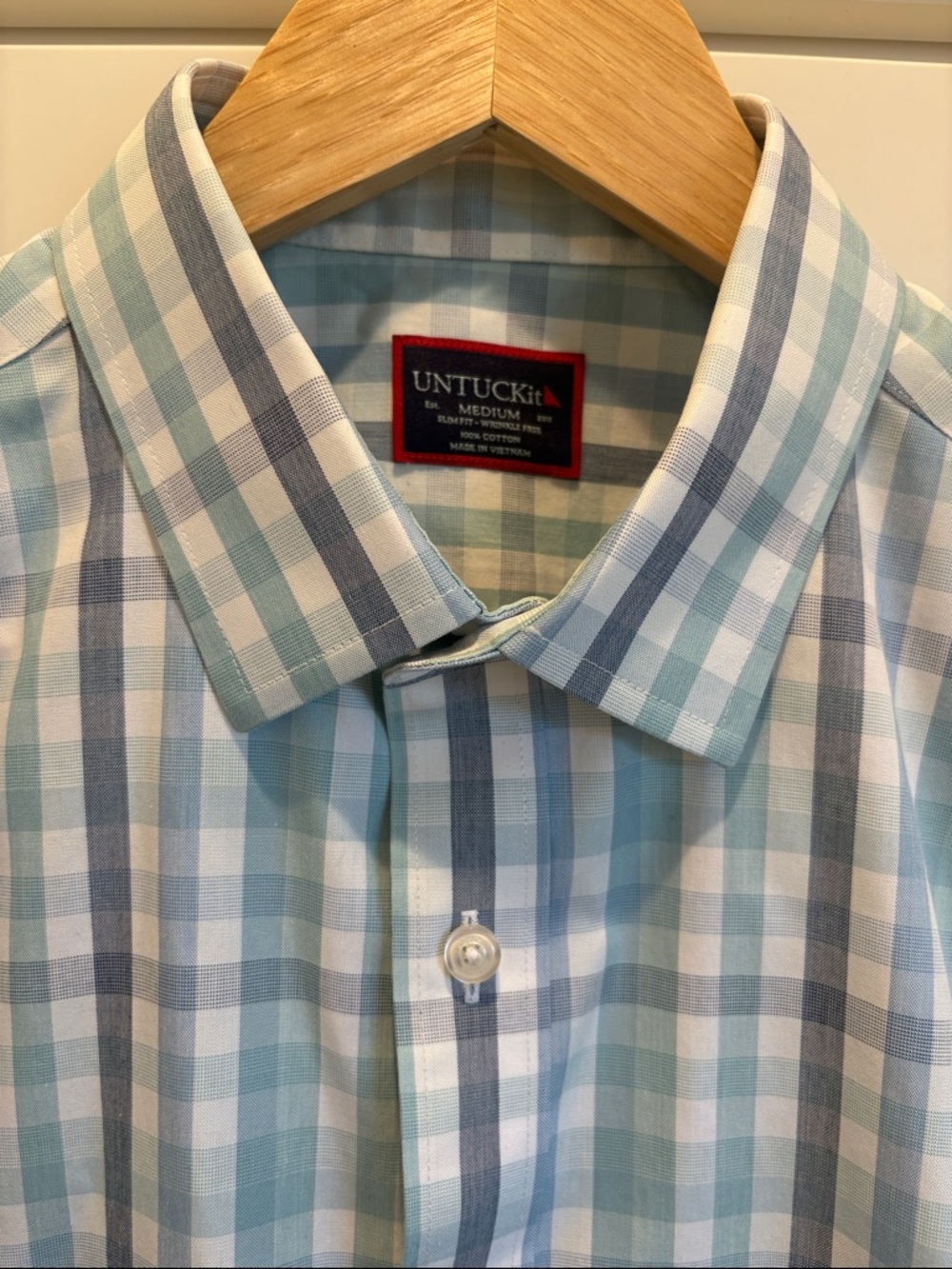 NWOT UNTUCKit Men's Blue, Mint Green, and White Plaid Button-Down Shirt